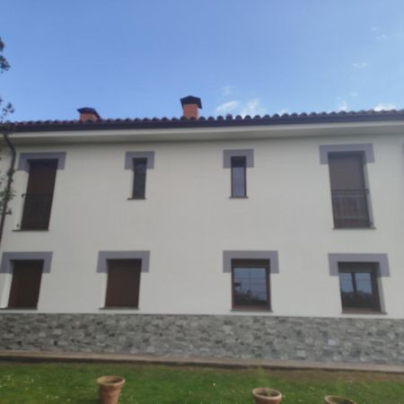 Apartamentos Rurales Inguanzo Villanueva de Pria Bagian luar foto