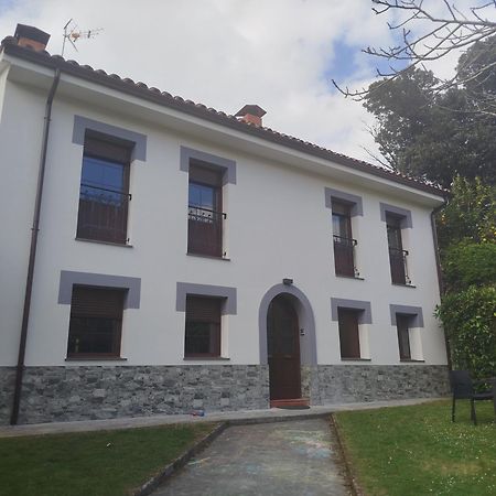 Apartamentos Rurales Inguanzo Villanueva de Pria Bagian luar foto